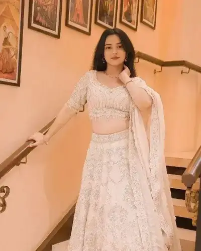 Escort Service In Peepalkhoont
